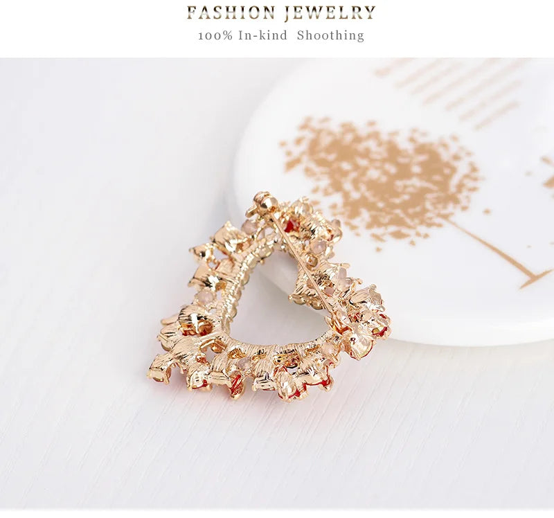 Christmas New Year Brooch, Sparkling Rhinestone Santa Claus, Elk Penguin, Snowman Boots, Bell Wreath Pin Jewelry Gift